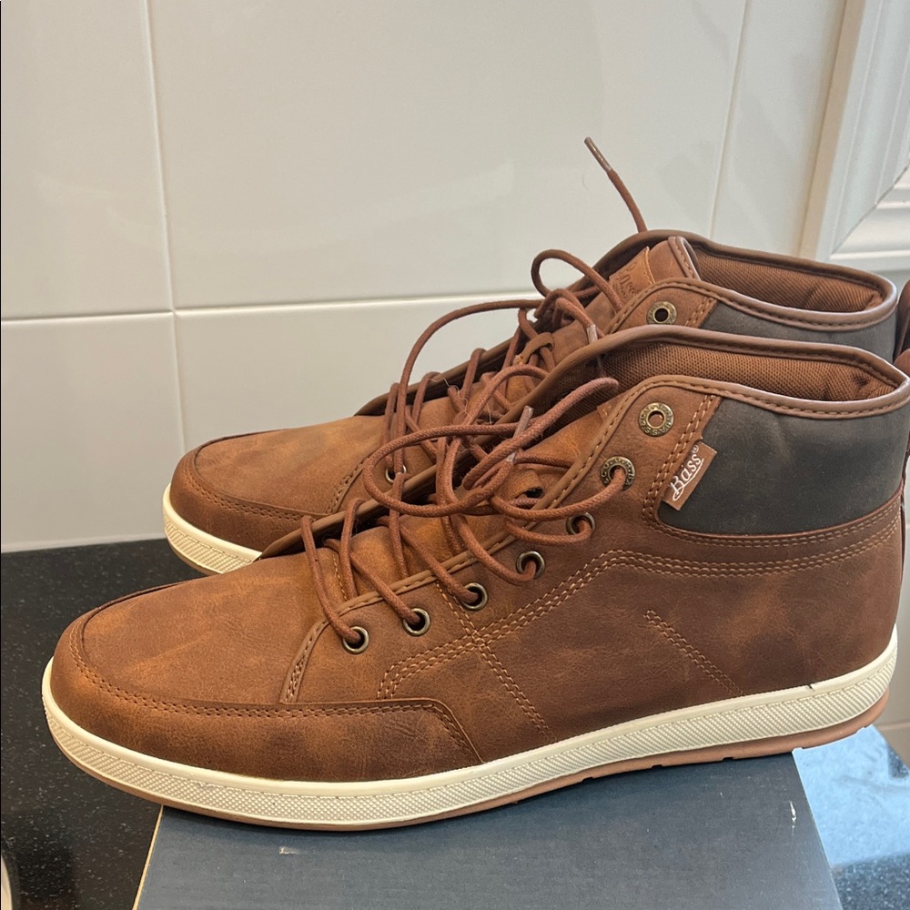 Bass Men's Brown Chukka Boots - Picture 5 of 9